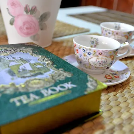 Collosal With Garden Bucharest