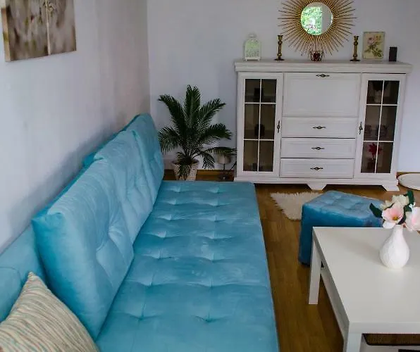 Collosal With Garden Bucharest