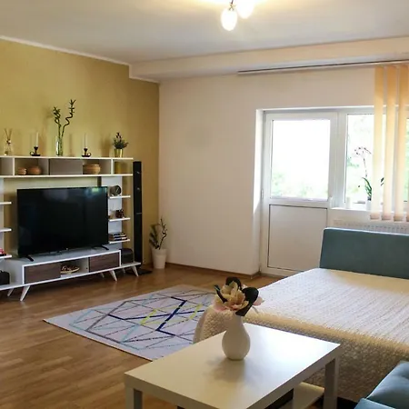 Collosal With Garden Апартаменты *